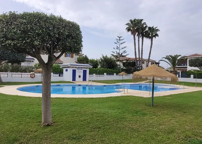Apartamento Con Terraza Y Piscina A 300M De Playa